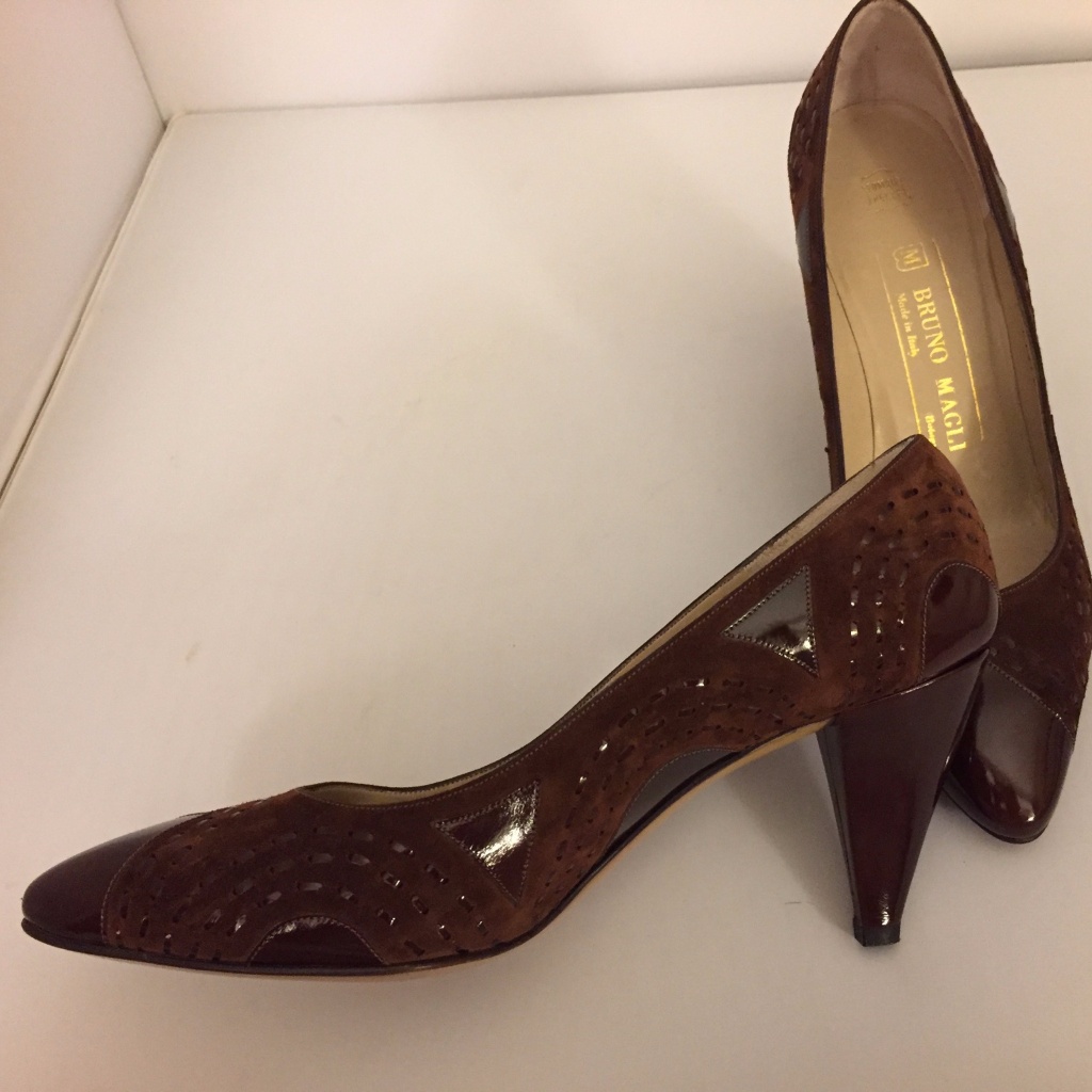 Vintage Bruno Magli Brown Suede & Patent Pumps 6aa